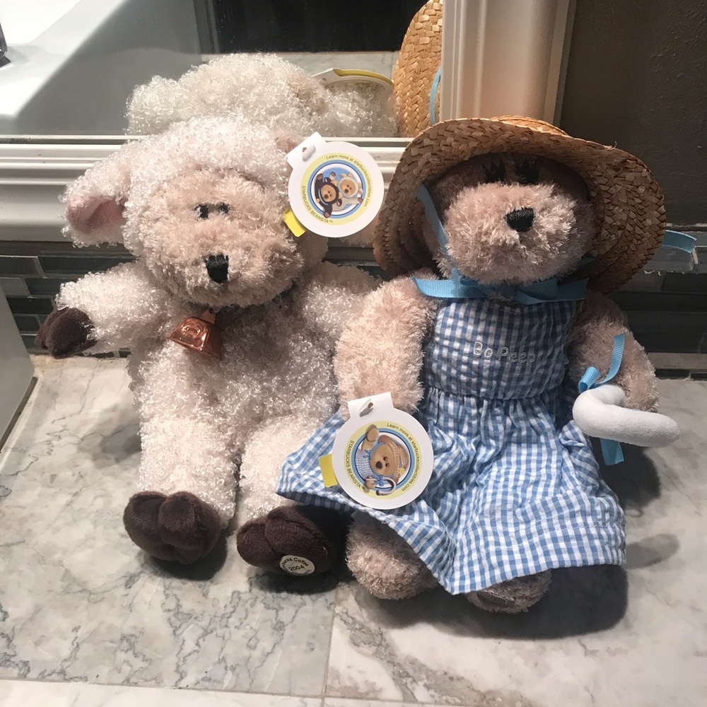 Two New 2004 Starbucks Bearista Bears Little Bo Peep and Little White Lamb NWT